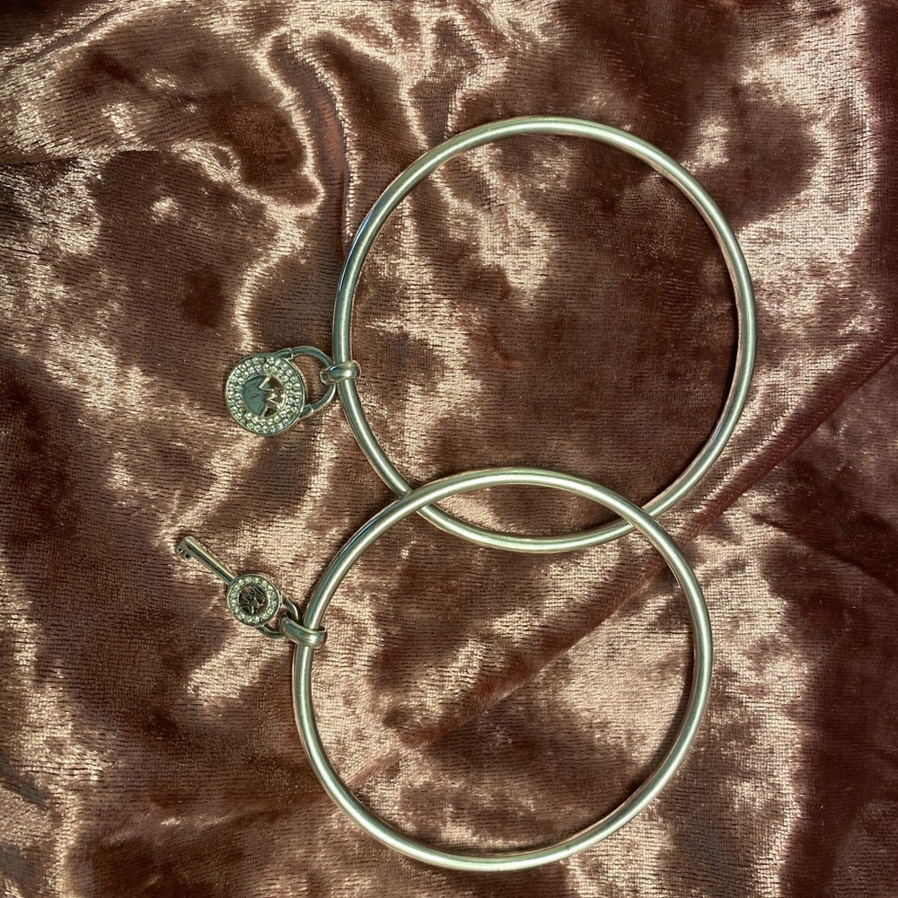 💐Michael Kors lock & key bangles💐